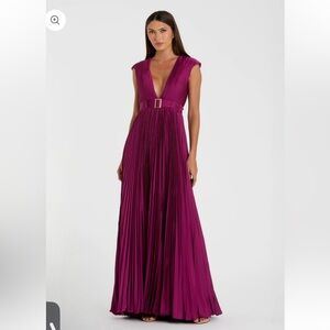 IEENA FOR MAC DUGGAL new with tags